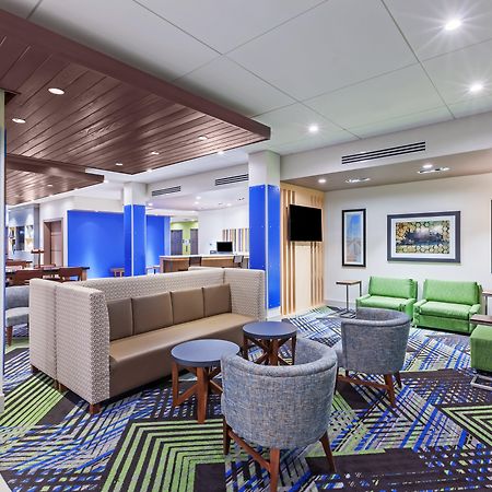 Holiday Inn Express And Suites Chanute By Ihg Eksteriør bilde