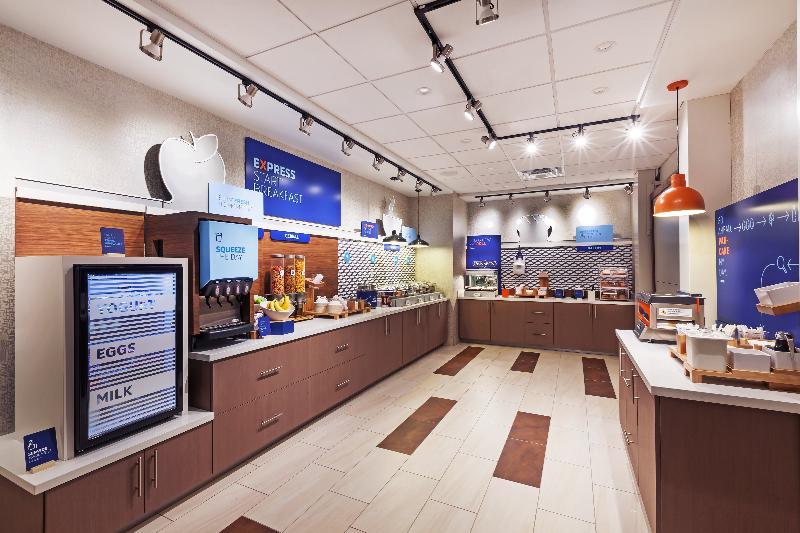 Holiday Inn Express And Suites Chanute By Ihg Eksteriør bilde